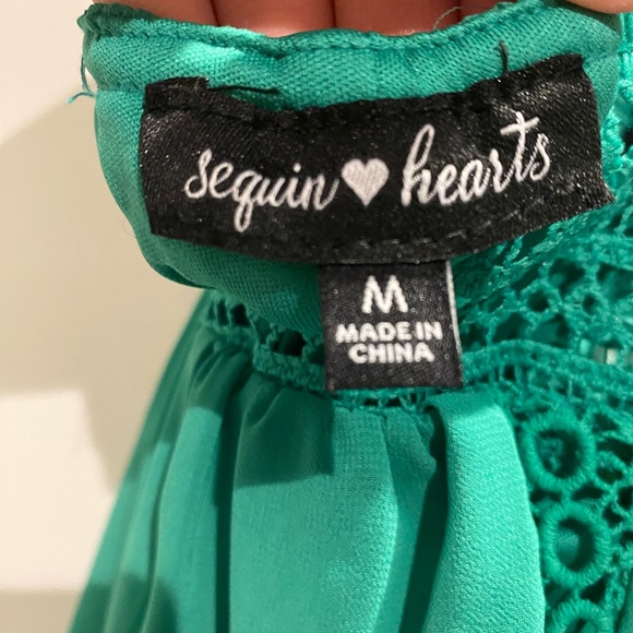 Perfect for the spring!Lots of dancing happened in this dress. 10/10 recommend. - Picture 3 of 4